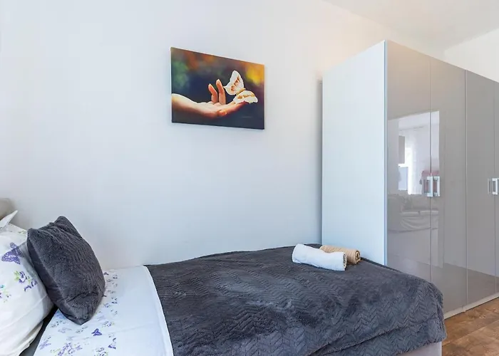 Tatjana Ii Apartment *