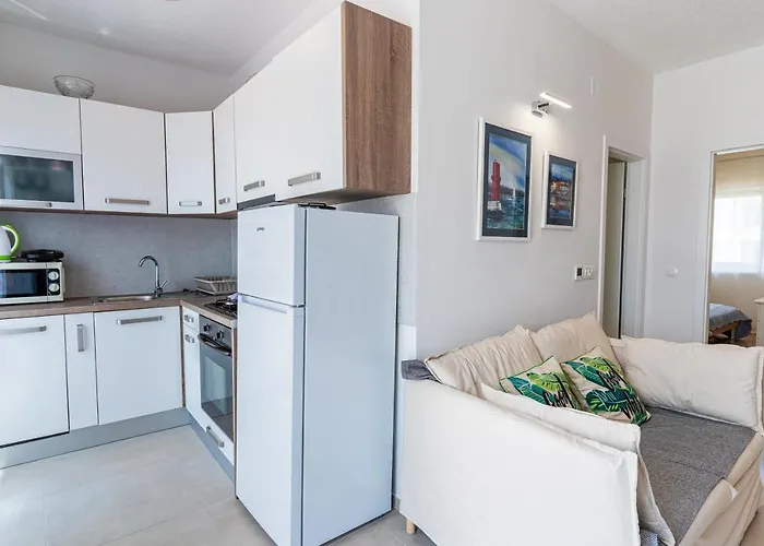 Tatjana Ii Daire Cres